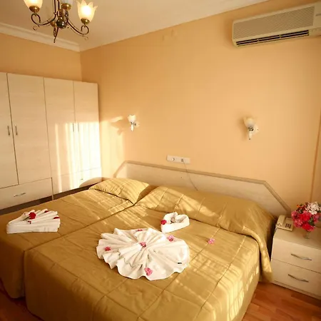 Egeria Park Hotel 3*