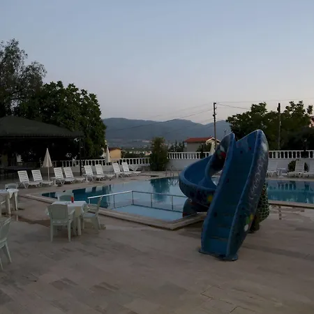 Hotel Egeria Park 3*