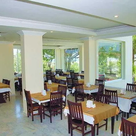 Ξενοδοχείο Egeria Park Κουσάντασι